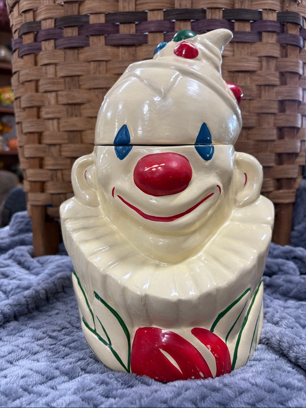 Vintage 1940’s McCoy Ceramic Clown Cookie Jar Red Nose Diamond Eyes - Picture 2 of 5